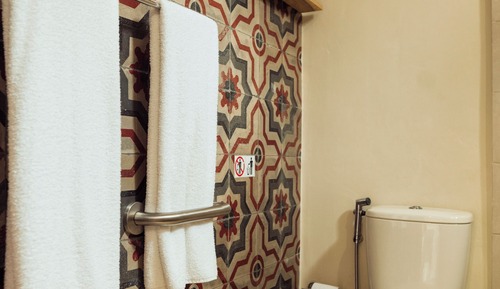 Standard Double Room, 1 Queen Bed, Non Smoking room 302
