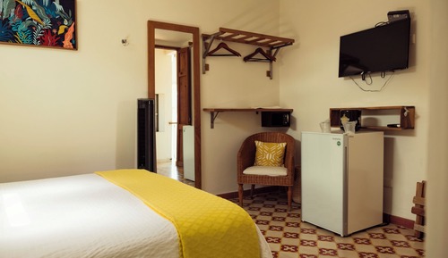 Standard Double Room, 1 Queen Bed, Non Smoking room 203