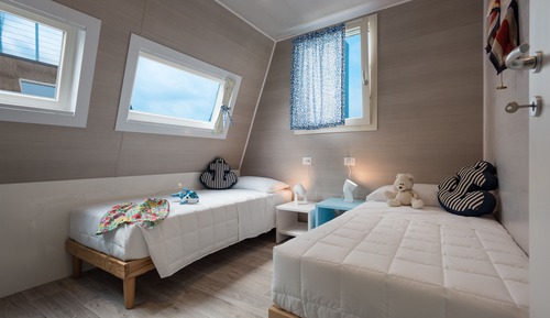 Dúplex, 2 habitaciones, terraza (Houseboat River)