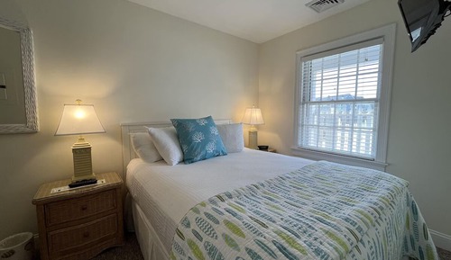 2-Bedroom Poolside Suite