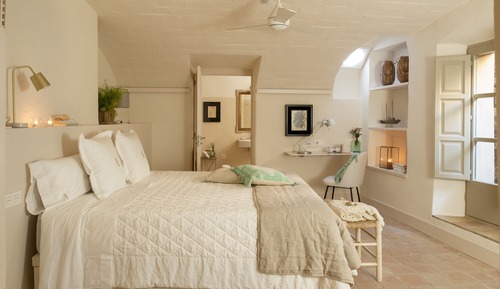 Comfort Room (Silence)