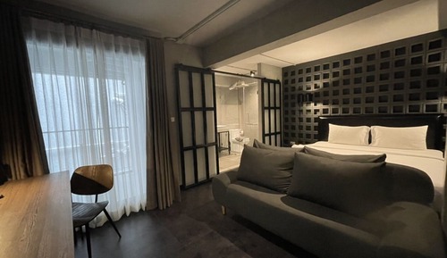 Deluxe Room, 1 King Bed