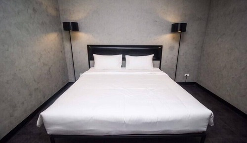 Super Superior King Bed Room