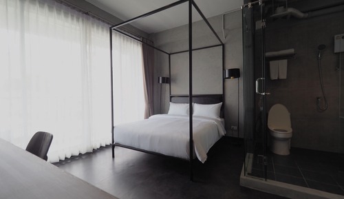 Superior King Room