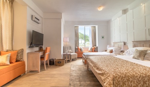 Suite superior, varias camas, no fumadores