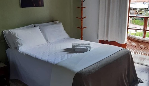 Habitación triple, no fumadores, balcón