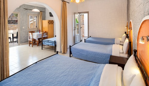 Habitación cuádruple básica
