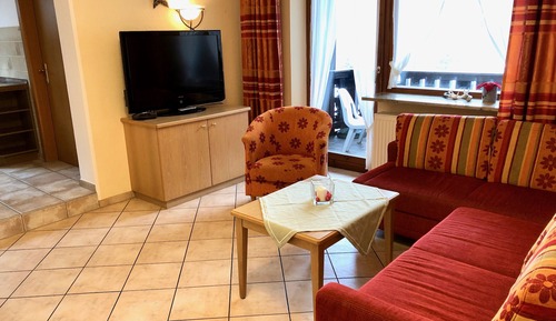 Traditional Apartment, 3 Bedrooms, Mountain View, Mountainside