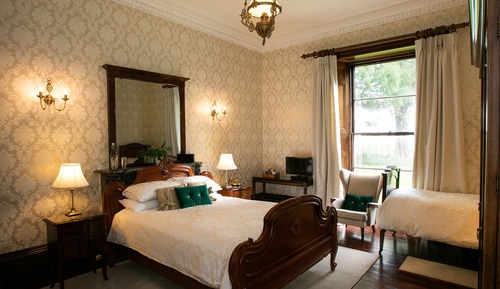 Large Double or Twin Room- Ground Floor