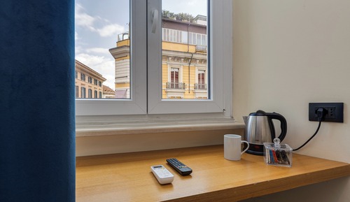 Habitación económica doble, 1 cama doble, no fumadores, vistas a la ciudad