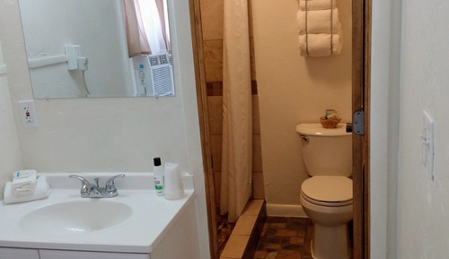 Habitación básica doble, 2 camas de matrimonio, no fumadores