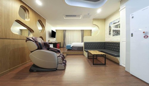 Hound Suite Room