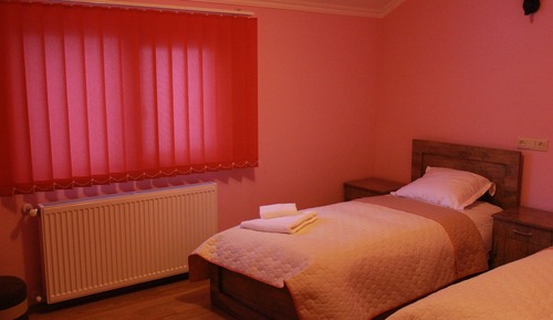Basic Triple Room