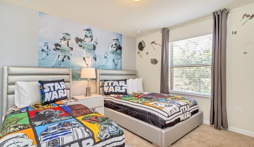 Casa (Multiple Bedrooms)