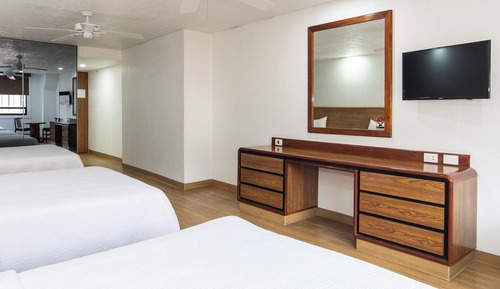 Habitación triple (3 camas Queen)