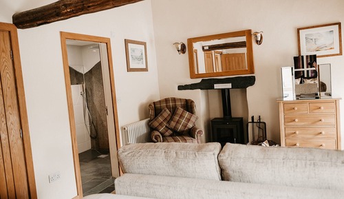 Casa de campo superior, baño privado, vistas a la montaña (Herdwick)