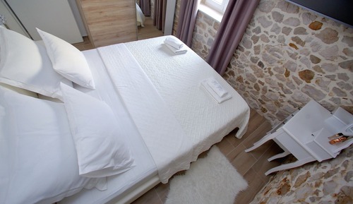 Luxury Apartment (1 Bedroom)