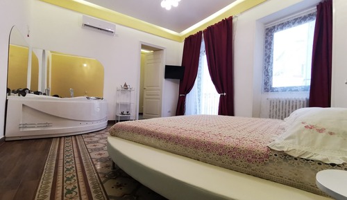 Suite Royal, vistas al patio