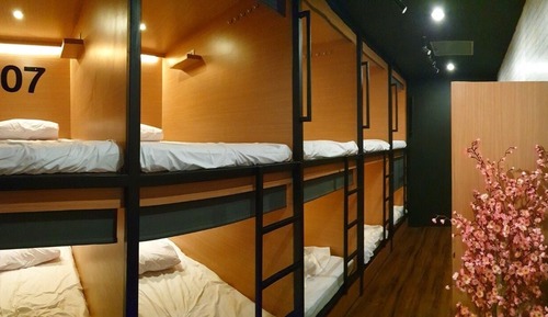 Dormitorio compartido básico, solo para hombres