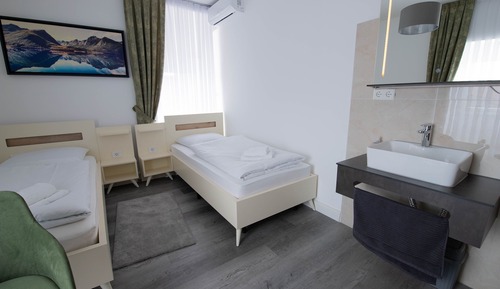 Habitación con 2 camas individuales (4)