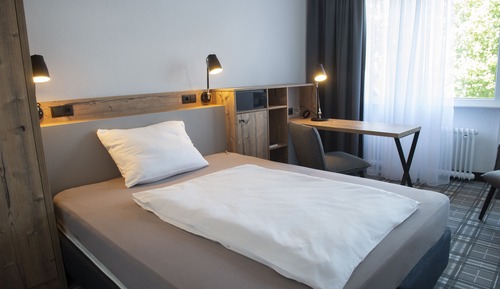 Habitación individual Confort, 1 cama individual grande, vistas a la ciudad