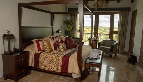 Suite junior, varias camas, no fumadores, vistas al jardín