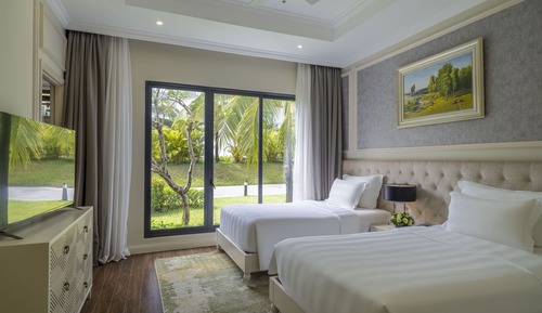 Three Bedroom Villa Ocean View - Private Pool - Safari Park Access (1 day)