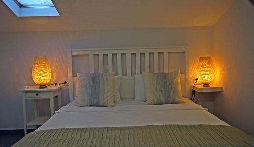Dúplex (Attic)