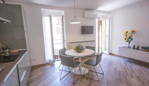 Apartamento de diseño, 1 habitación, balcón