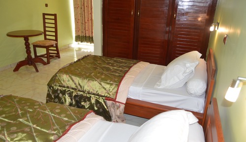 Habitación estándar con 2 camas individuales