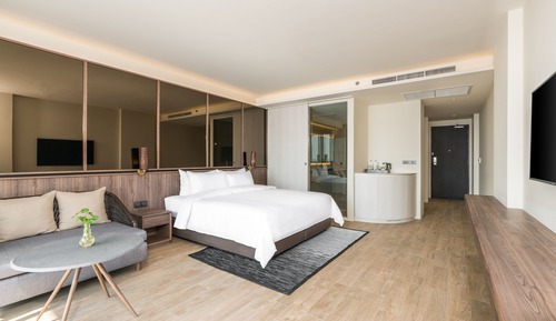 Oceanview Skybath Twin