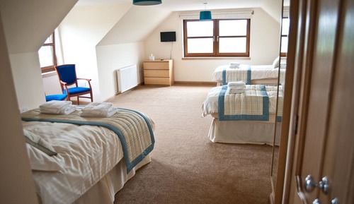 Habitación cuádruple (Room 8)