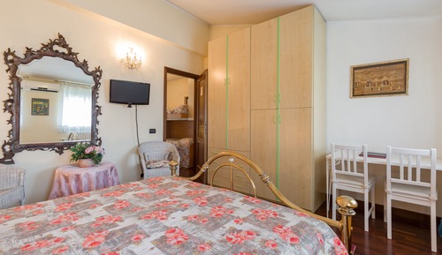 Habitación cuádruple, habitaciones comunicadas, vistas al jardín