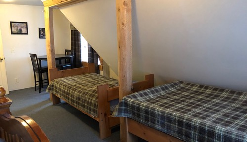 Habitación básica, varias camas, no fumadores, vistas a la montaña