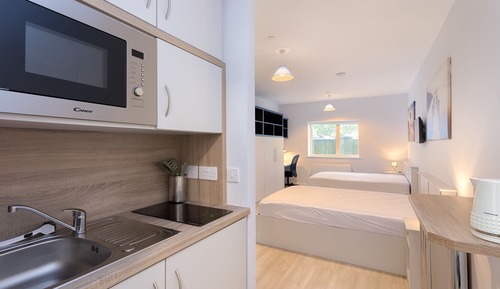 Habitación con 2 camas individuales