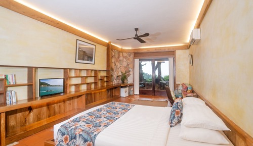 Habitación doble, balcón (Cliff Residence)
