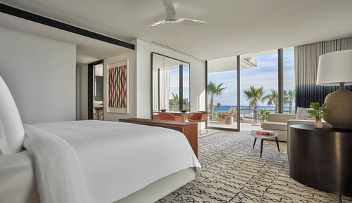 Suite ejecutiva, no fumadores, frente al mar