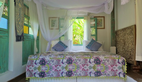 Villa tradicional, 2 habitaciones, piscina privada, junto a la playa