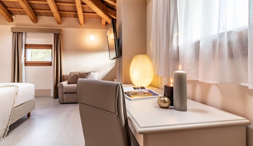 Habitación triple junior, vistas al parque (Firenze)