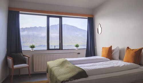 Habitación estándar con 1 cama doble o 2 individuales, baño privado