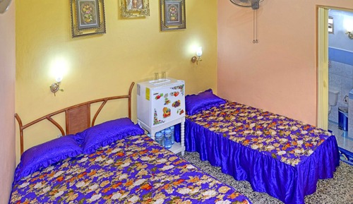 Habitación Deluxe doble, varias camas, no fumadores, vistas al patio
