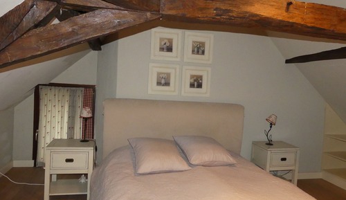 Habitación con 1 cama doble o 2 individuales, vistas al jardín (Chambre "Le Mouton Rouge")