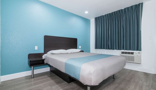 Habitación Deluxe, 1 cama de matrimonio, fumadores, frigorífico y microondas
