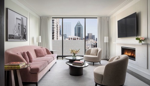 Four Seasons, Suite ejecutiva, no fumadores