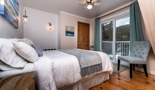 Habitación exclusiva, 1 cama de matrimonio, no fumadores, vistas a la montaña