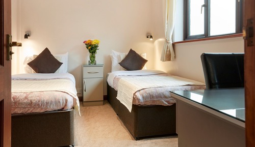 Habitación con 2 camas individuales