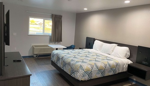 Habitación estándar, 1 cama de matrimonio grande, no fumadores, frigorífico y microondas