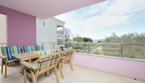 Apartamento, 2 habitaciones, balcón, vistas al mar