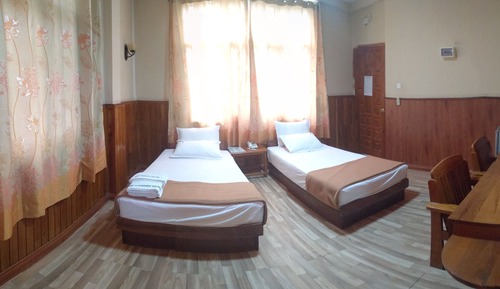 Habitación superior con 2 camas individuales, 2 habitaciones