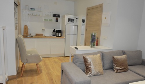 Estudio, baño privado